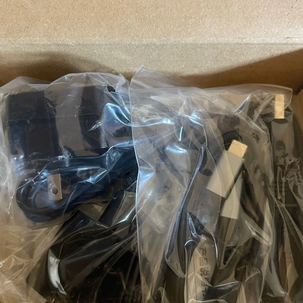 USB C HDMI KVM Switch 1 Monitors 2 Computers,4K@60Hz KVM Switch 2 Port for 1 Lap